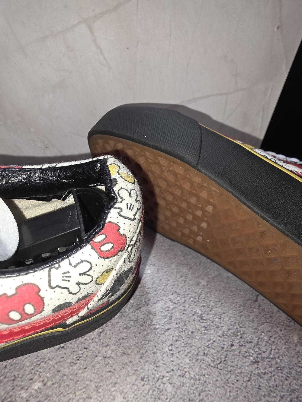Custom Vans X Disney Womens Sz.8 - Picture 8 of 15